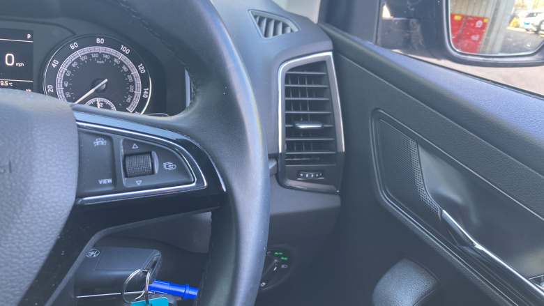 Skoda Karoq 1.5 TSI SE 5dr DSG Petrol Estate